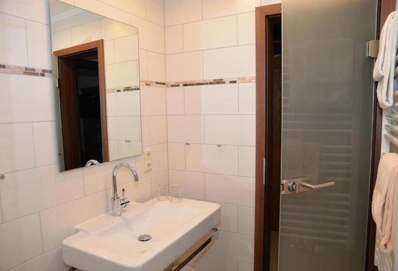 스탠다드 발코니 룸, Pension Basten