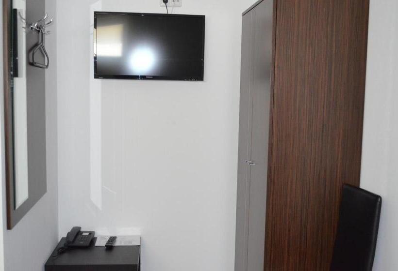 חדר סטנדרט יחיד, Zwei Raben Pension