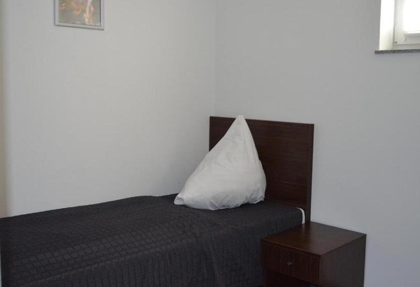 חדר סטנדרט יחיד, Zwei Raben Pension