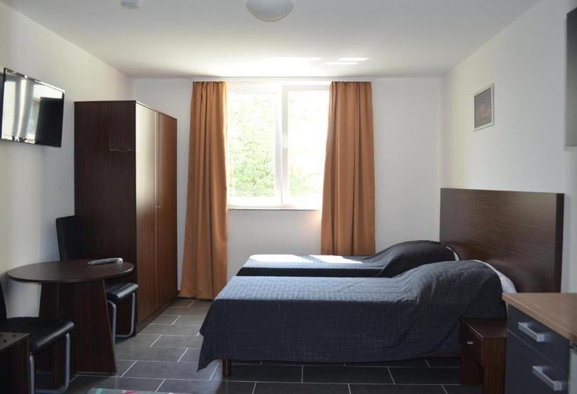 חדר דלוקס, Zwei Raben Pension