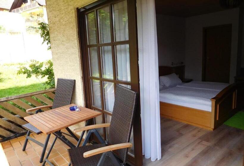 غرفة قياسية مزوَّدة بشُرفة, Inn Landgasthof Zur Gemütlichkeit
