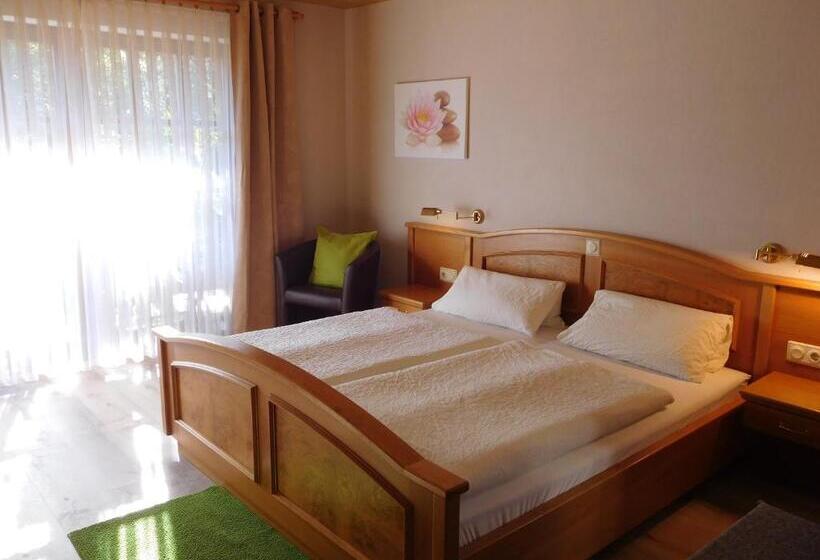 Номер Стандарт с Балконом, Inn Landgasthof Zur Gemütlichkeit