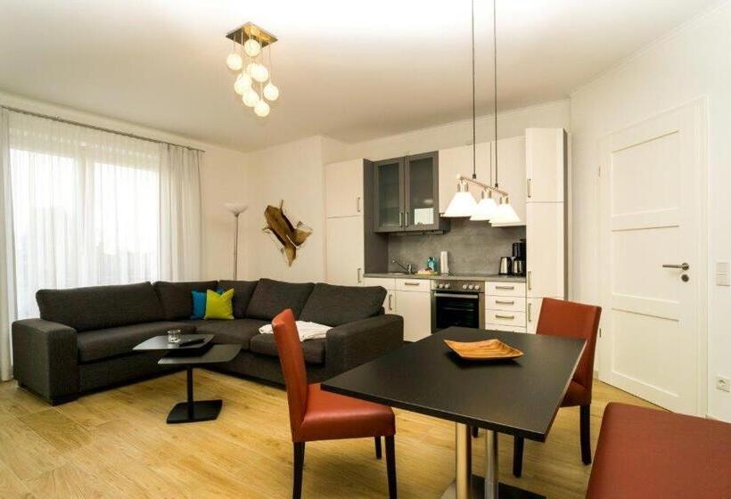 Апартаменты 2 Спальни Боковой Вид на Море, Ostseedomizil La Mer