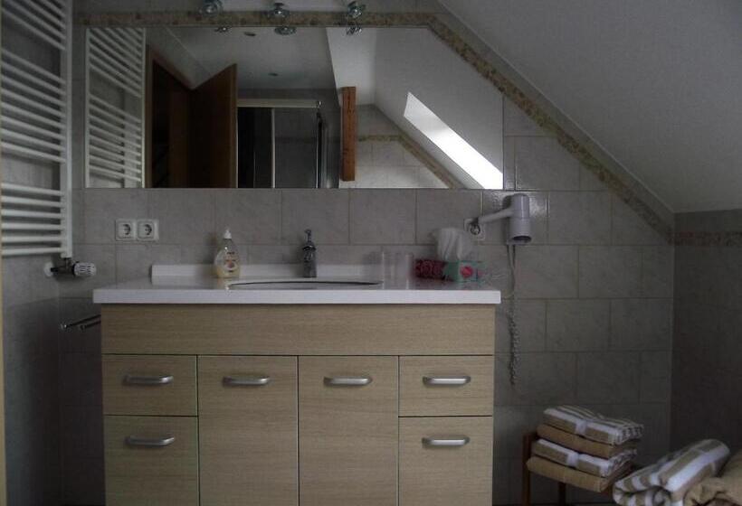 套房, Ferienhaus Schneiders