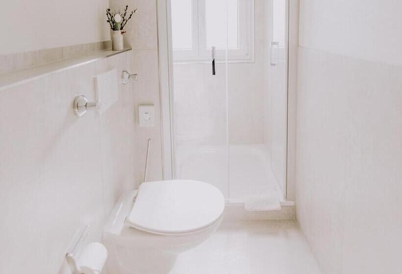 标准间, Schiebenrothenhof