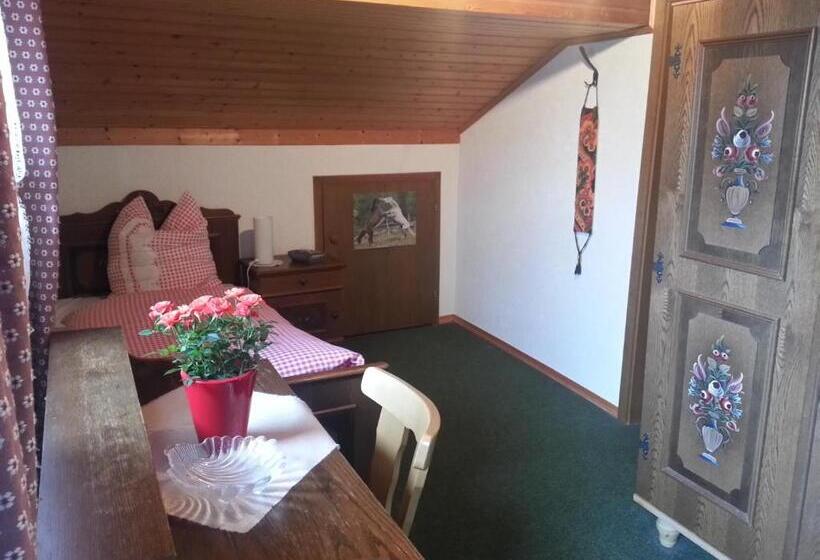 Quarto Estandar Individual com Sacada, Pension Bergblick