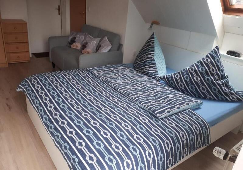 اتاق استاندارد با بالکن, Pension Haus Erika