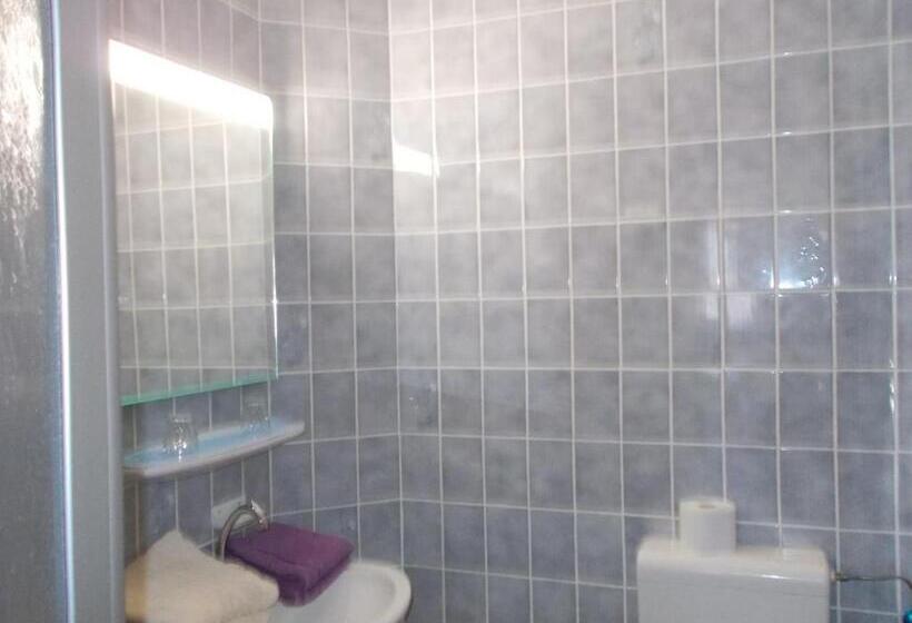 Четырехместный Номер Стандарт, Pension Kraus