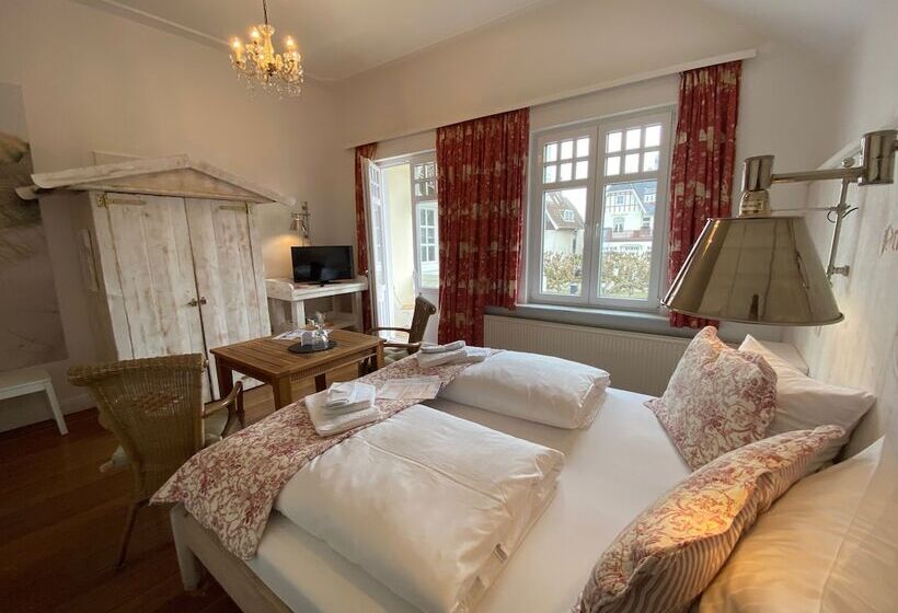 غرفة قياسية مطلّة علي البحر مزوَّدة بشُرفة, Villa Pension Strandhaus   Adults Only