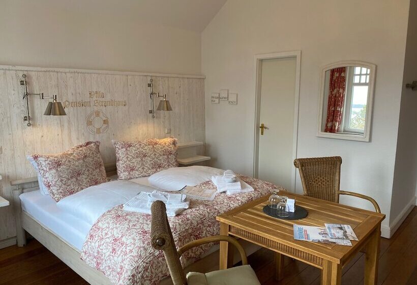 غرفة قياسية مطلّة علي البحر مزوَّدة بشُرفة, Villa Pension Strandhaus   Adults Only