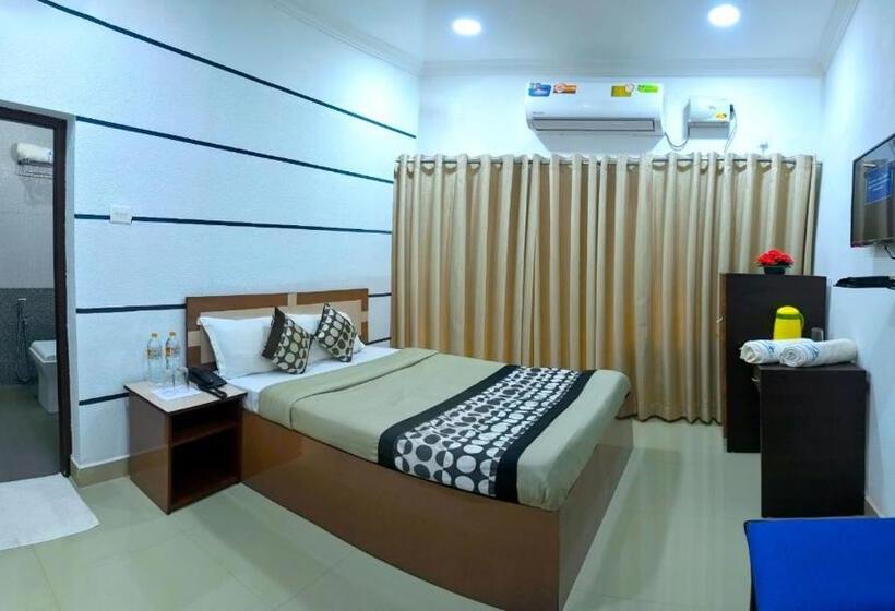 デラックスルーム, Indraprastham Tourist Home