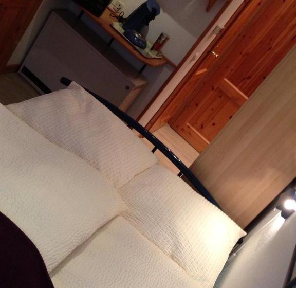 חדר סטנדרט יחיד, Das Loreley Weinstuebchen