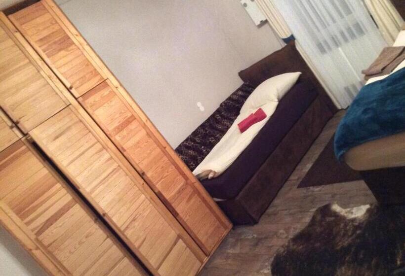 חדר סטנדרט, Das Loreley Weinstuebchen