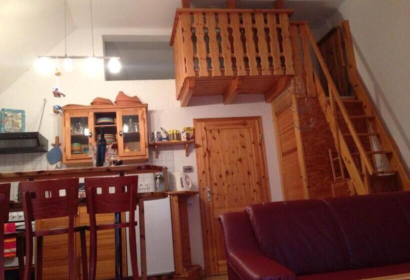 דירת חדר, Das Loreley Weinstuebchen