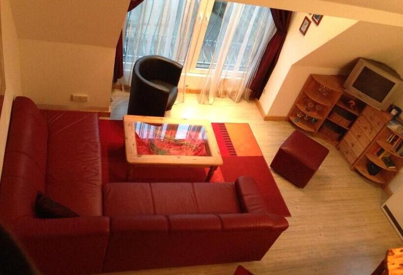 דירת חדר, Das Loreley Weinstuebchen