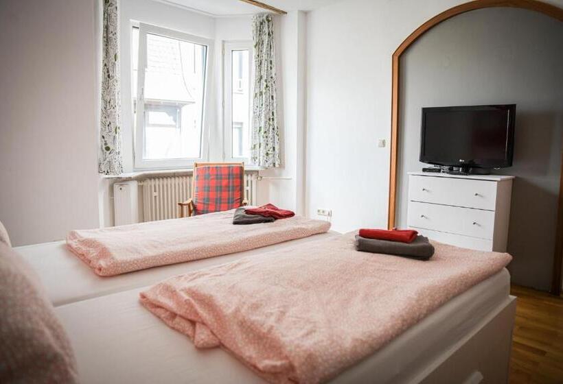 דירת חדר, Die Schlummerkiste