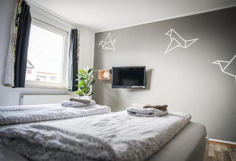 דירת חדר, Die Schlummerkiste