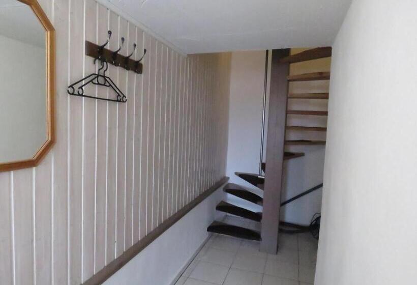 דירת חדר, Gast & Logierhaus Am Rheinsberger See