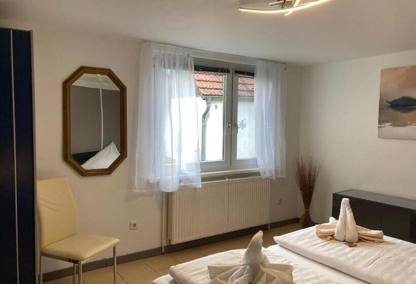 בונגלו סטנדרט עם נוף לגינה, Gast & Logierhaus Am Rheinsberger See