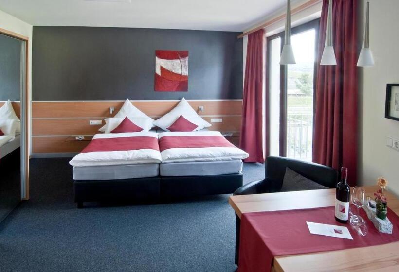 חדר סופריור עם מרפסת, Gästehaus Und Weingut Bernd Frieden