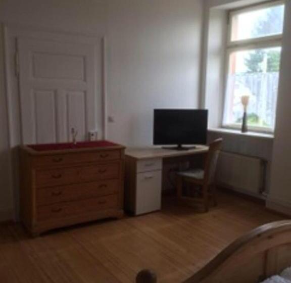 Номер Стандарт, Pension Lefebvre