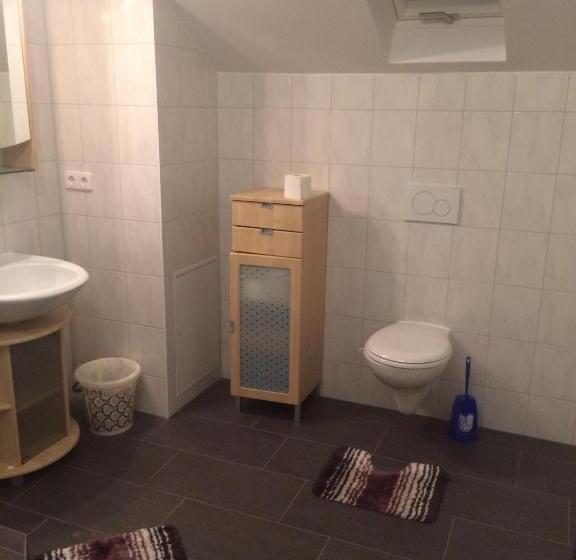 Номер Стандарт, Pension Lefebvre