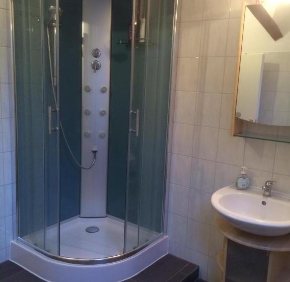 Номер Базовый Одноместный Совместный Санузел, Pension Lefebvre