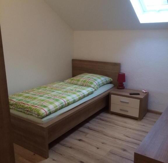 Номер Базовый Одноместный Совместный Санузел, Pension Lefebvre