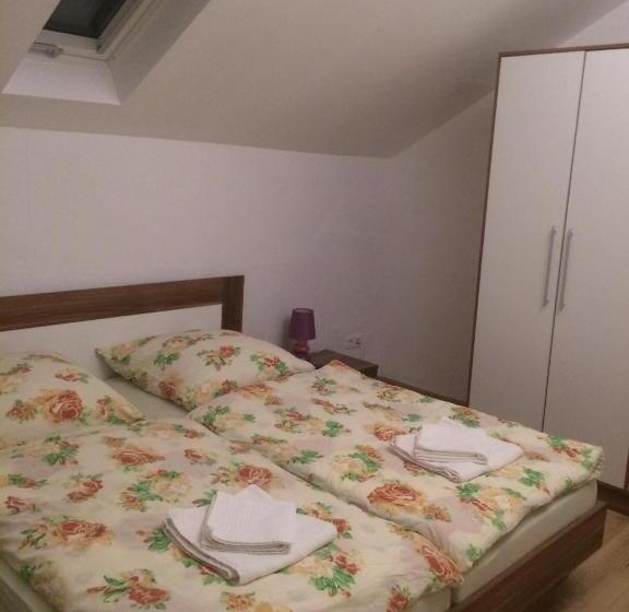 Номер Стандарт, Pension Lefebvre