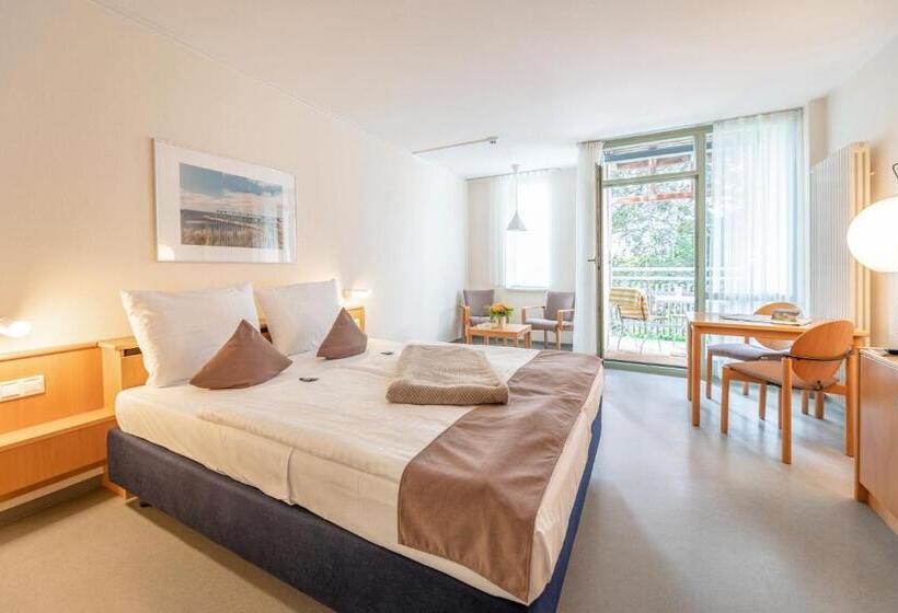 标准工作室, Rügener Ferienhäuser Am Hochufer