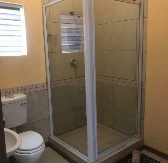 标准间, Lazy Gecko Accommodation