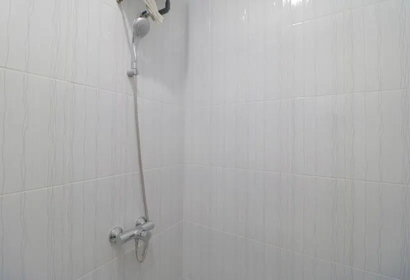 スタンダードルーム, Reddoorz Plus Near Kepri Mall
