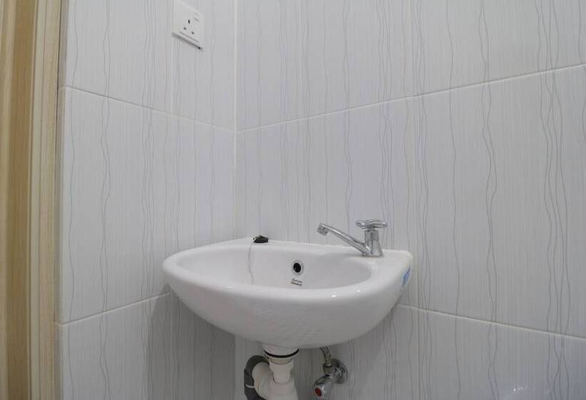 غرفة ديلوكس, Reddoorz Plus Near Kepri Mall