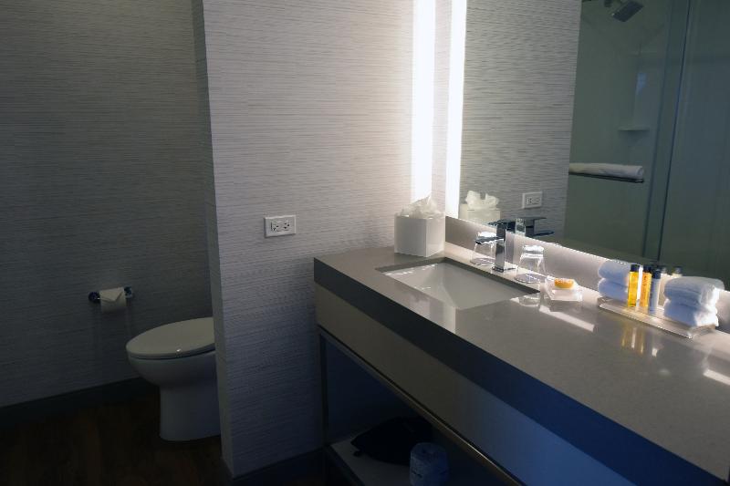 带大床的标准间, Legacy Hotel At Img Academy