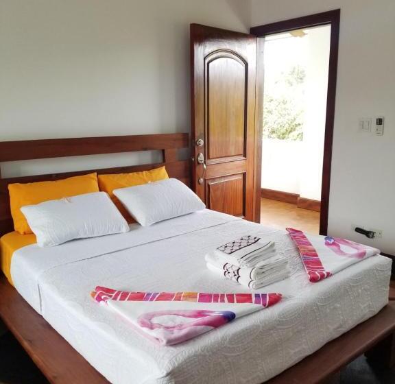 デラックスの４人部屋, Lacasa   San Juan Del Sur