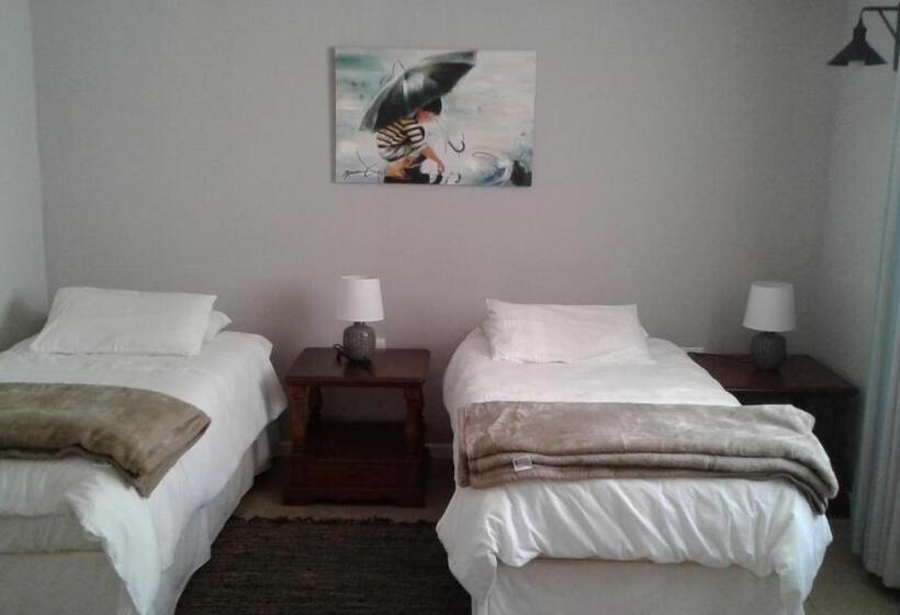 בקתת חדר, Ledges Retreat