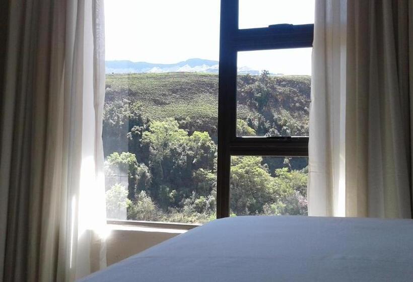 בקתת חדר, Ledges Retreat