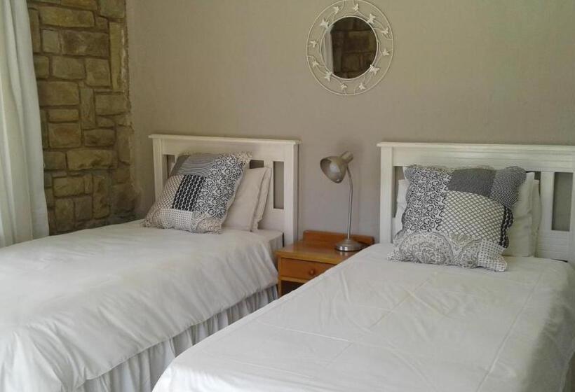 בקתת חדר, Ledges Retreat