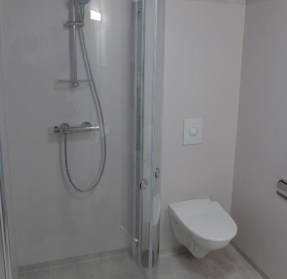 Трежместный Номер Economy, Lilland Hostel Tau