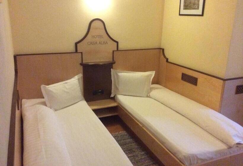 Номер Стандарт, Pensiunea Casa Albă