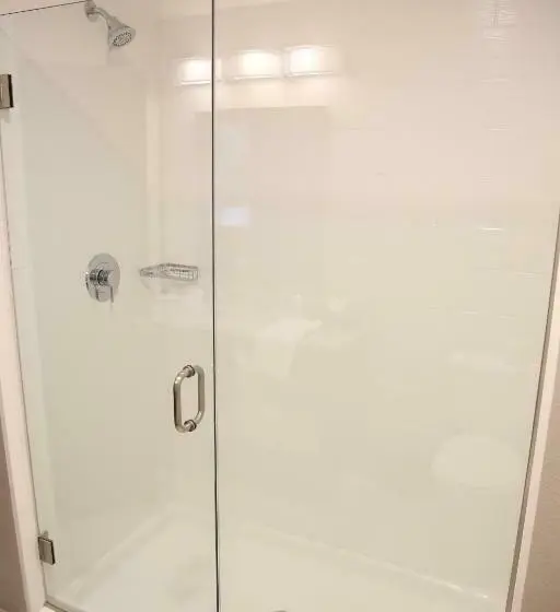 キングサイズベッドのデラックススイート, Berlin Encore Hotel & Suites