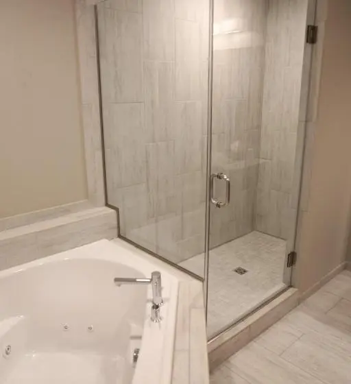 キングサイズベッドのスイートルーム, Berlin Encore Hotel & Suites