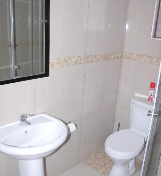 اتاق اکونومی, Global Guest House
