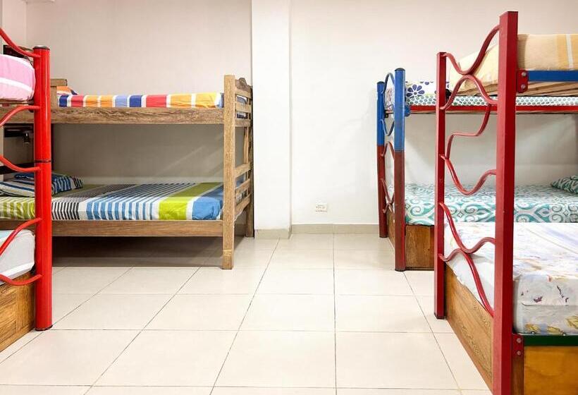 سرير فى غرفة مشتركه, La Terraza De Estella