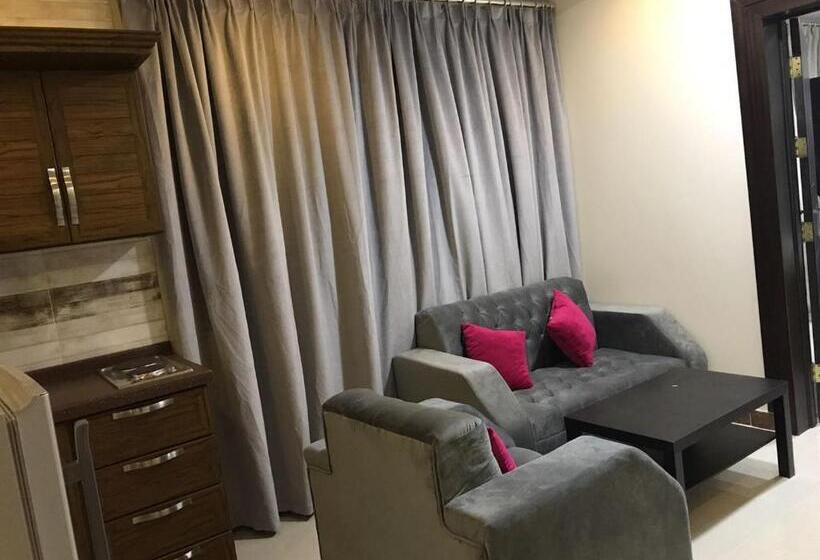 آپارتمان لوکس 1 خوابه, Ramis Furnished Units