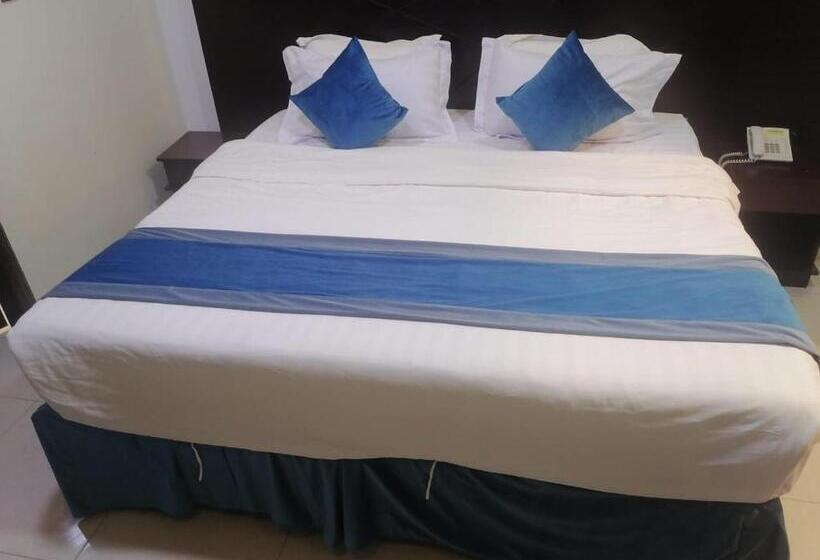 آپارتمان لوکس 2 خوابه, Ramis Furnished Units