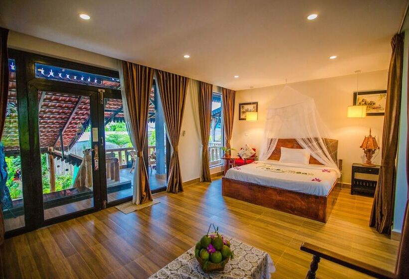 풀장 전망 디럭스 룸, Moloppor Villa