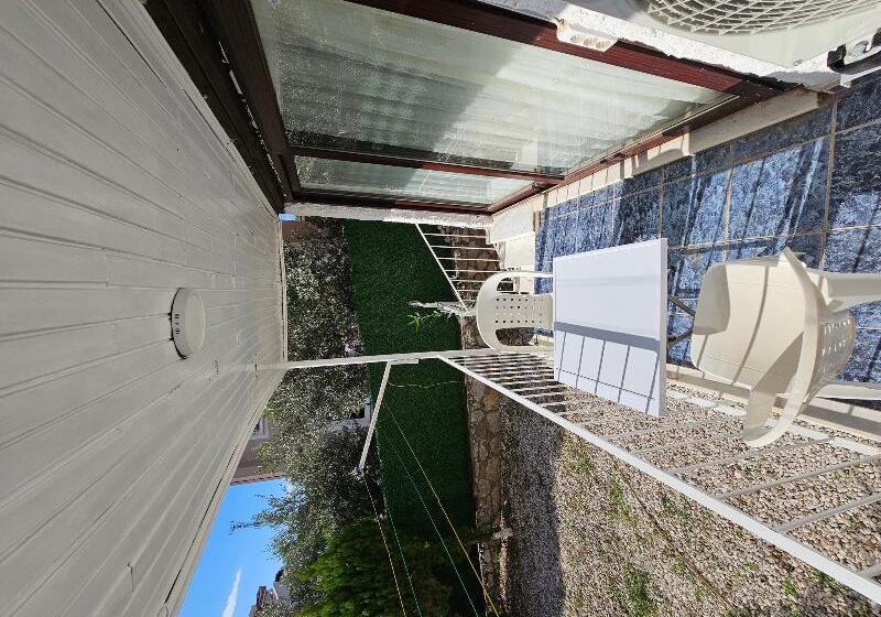 풀장 전망 디럭스 룸, Moloppor Villa