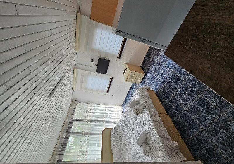 풀장 전망 디럭스 룸, Moloppor Villa