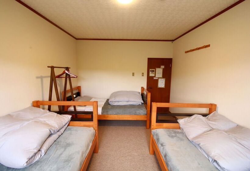 اتاق استاندارد سه نفره, Guesthouse Kinzaza